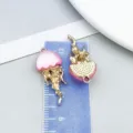 Colgante de medusa de cristal rosa y aleación de oro KC para crear joyas artesanales - Medusa con Purpurina Fina (28154) / 1 Pieza/Paquete (27*12mm) / Oro KC / Rosa