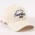 Amerikanische Vintage Baumwolle Baseballcap mit blauer Stickerei, Freizeithut für Damen und Herren. - 56-58cm / Beige