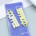 Witte en gouden emaille COFFEE letter bedeltjes voor DIY sieraden met liniaal - COFFEE Letterlabel (27184)