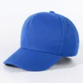 Blaue Baseballcap Detailansicht, klassisches hartes Design in Unifarbe für den Alltag. - Verstellbar / Saphirblau