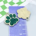 Dije colgante de huella de esmalte brillante verde para hacer joyas de bricolaje y collares - Pata de Oso Garra de Gato con Brillo (23318)