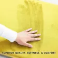 Tapis de bain en mousse à mémoire de flanelle jaune, tapis antidérapant à poils courts. - Curcuma