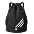Wasserdichter schwarzer Nylon Sport Kordelzug Rucksack mit separatem Schuhfach und Netzen. - Schwarz