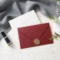 Elegante set di biglietti d'auguri con busta rossa testata e sigillo in ceralacca. - Thank You (5 buste in lino bordeaux + 5 biglietti + 5 sigilli in cera)