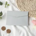 Enveloppe en papier gris vierge couleur morandi style occidental pour lettre carte invitation - 1 enveloppe grise
