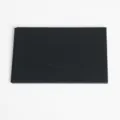 Gros plan détaillé de la pochette de carte en papier noir montrant un design épuré. - Enveloppe Sans Fenêtre / 16x10.5x0.5cm / Noir
