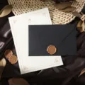 Vintage Briefpapier und strukturierte Umschlag Set mit Siegelwachs Stempel für Liebesbriefe. - Rosen Briefpapier Stempel Set / Mehrteiliges Set / Schwarz