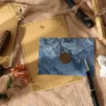 Ensemble de papier à lettres et enveloppe dorés vintage avec cachet de cire pour lettres d'amour - 3 enveloppes bleu mer + 10 papiers à lettres lapin kraft + 3 sceaux de cire (matériau cire à cacheter)