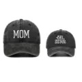 Conjunto de gorras de béisbol de mezclilla lavada con bordados MOM y BIG SISTER - Talla única / Pack de 2 (Estilos Mom & Sister) / Negro