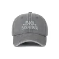 Vue détaillée de la casquette de baseball en denim gris délavé avec broderie BIG BROTHER - Taille unique / Style Brother (5-12 Ans) / Gris
