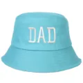Detalle de cerca de un sombrero de pescador azul con bordado blanco DAD de algodón - Ajustable / PAPÁ / Azul lago