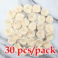 30pcs 4cm Cinta de Rosa Capullos Beige Hechos a Mano Flores de Satine para Ropa DIY - 30 Piezas/Paquete / Blanco Roto