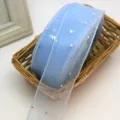 Cinta de organza azul claro con estrellas plateadas, 5 cm de ancho para regalos, flores y decoración. - Azul cielo 5 cm, 4,5 m/rollo