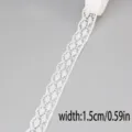 Weißes hohles Spitzenband 1.5cm breit für DIY Nähhandwerk und Hochzeitsbekleidung Dekoration. - Stil 13