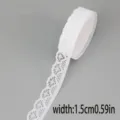 Weißes Spitzenband Stoffrolle, 1.5 cm breit für DIY Nähen, Hochzeit Basteln und Kleidung Dekor. - Stil 16