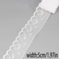 Weißes hohles Spitzenband 5cm breit für DIY handgemachte Hochzeitskleidung Nähhandwerk. - Stil 46