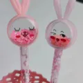 Cute pink rabbit shaped gel pens with sparkling colorful sequins for student stationery - 0.5mm Pen Point / Pink Rabbit Ear (Random Expression)