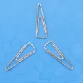 Large metal triangle paper clips for office stationery, durable and rustproof bookmarks. - 31mm Triangle Pin