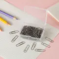 Büroklammern Set Metall in transparenter Box Schreibwaren Büro Schule Zubehör 100 Stk - 28mm 50 Stück/Packung / Silber