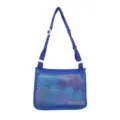 Gros plan détaillé du sac de rangement de plage en filet bleu avec sangle réglable. - 24*20cm / Bleu marine