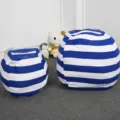 Mple kai leuko rigoto kalimma pouf apothikeysis gia looutrina paixnidia kai diafora antikeimena. - S / Navy Ρίγα