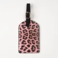 Stilvoller pinker Leo-Print PU-Leder Kofferanhänger mit schwarzem Riemen für Reisen. - Gepäckanhänger / Rosa