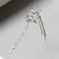 Variante de bâton de cheveux étoile céleste argentée avec perles de lune et chaînes strass - F-37 Style 2