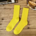 Solid color ribbed mid-tube socks for men and women, casual vintage style cotton socks. - One Size / Regular Thick Gauge - Yellow