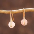 Elegante Ohrhänger mit rosa Stein und goldenen Haken im französischen Stil - Rosa Aventurin Gold Haken