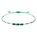 Handgefertigtes 2mm Perlenarmband mit grünen Steinzylindern und verstellbarer Schnur - Grün