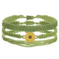 Conjunto de pulseras bohemias de cordón de cera trenzado verde con dije de margarita amarilla - Verde Hierba