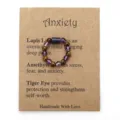 Handgefertigter Ring aus Natursteinperlen mit Lapislazuli und Amethyst auf Karte - Amethyst Tigerauge Lapislazuli Stil (3612)