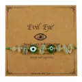 Handgefertigtes Evil Eye Armband mit grünen Natursteinen und goldenen Kupferperlen - Grün