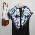 Pañuelo de seda floral azul 90cm cuadrado estilo francés elegante chal protección solar - Azul