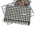 Bufanda clásica de invierno con diseño de pata de gallo blanco y negro y flecos - 70*190cm / Pata de Gallo Negro