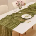 Runner da tavola boho in garza verde oliva con trama pieghettata per decoro matrimoni - 90*180cm / Verde erba