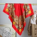 Elegante bufanda cuadrada de satén estampado de 90 cm con vibrante patrón de cachemira roja - 90x90cm / Rojo