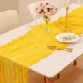 Elegante runner da tavola bohémien in garza giallo brillante con pieghe naturali per decorazioni - 90*180cm(+-5cm) / Giallo Limone #30