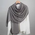 Elegante grijze effen modal katoenen sjaal voor dames met een glanzende textuur - Grijs / 180cm