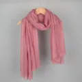 Solid pink cotton-linen scarf with a crinkled bubble texture and frayed edges for women - 90*180cm / 16# (Pink)