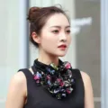 Elegant black floral print pullover neck gaiter scarf for women spring summer fashion - Black / One Size