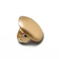 Detalle de un anillo elástico ovalado dorado minimalista con mecanismo de banda elástica - Estilo Ovalado (B-280) / Dorado