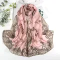 Elegante sciarpa in chiffon rosa con stampa leopardata e motivi a catena dorata per l'estate - 155*47cm / Rosa