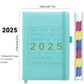 Agenda 2025 A5 verde menta con 320 páginas de 80 GSM y pestañas de índice mensuales - Azul Morandi