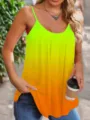 Dettaglio del top a pieghe estivo da donna con vivace sfumatura dal giallo all'arancione. - 1XL / Top / Sfumatura Verde-Arancio