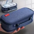 Estuche de lápices azul de gran capacidad con múltiples compartimentos y asa de transporte - Azul marino