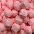 Nahaufnahme von rosa TPR-Hohlkugelhüllen für handgefertigte DIY-Quetschspielzeuge - Käse Stil (7cm) / Rosa