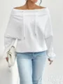 Dettaglio dello scollo a barca e del cordoncino di questa felpa bianca da donna casual. - 1XL / Top / Bianco