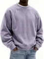 Nahaufnahme eines lila Cord-Sweatshirts für Herren mit Textur und Rundhalsausschnitt - S / Oberteile / Lila