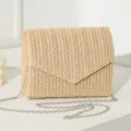 Elegante handgefertigte gewebte Stroh-Umhängetasche mit silberner Kette in Beige - Gebrochenes Weiß